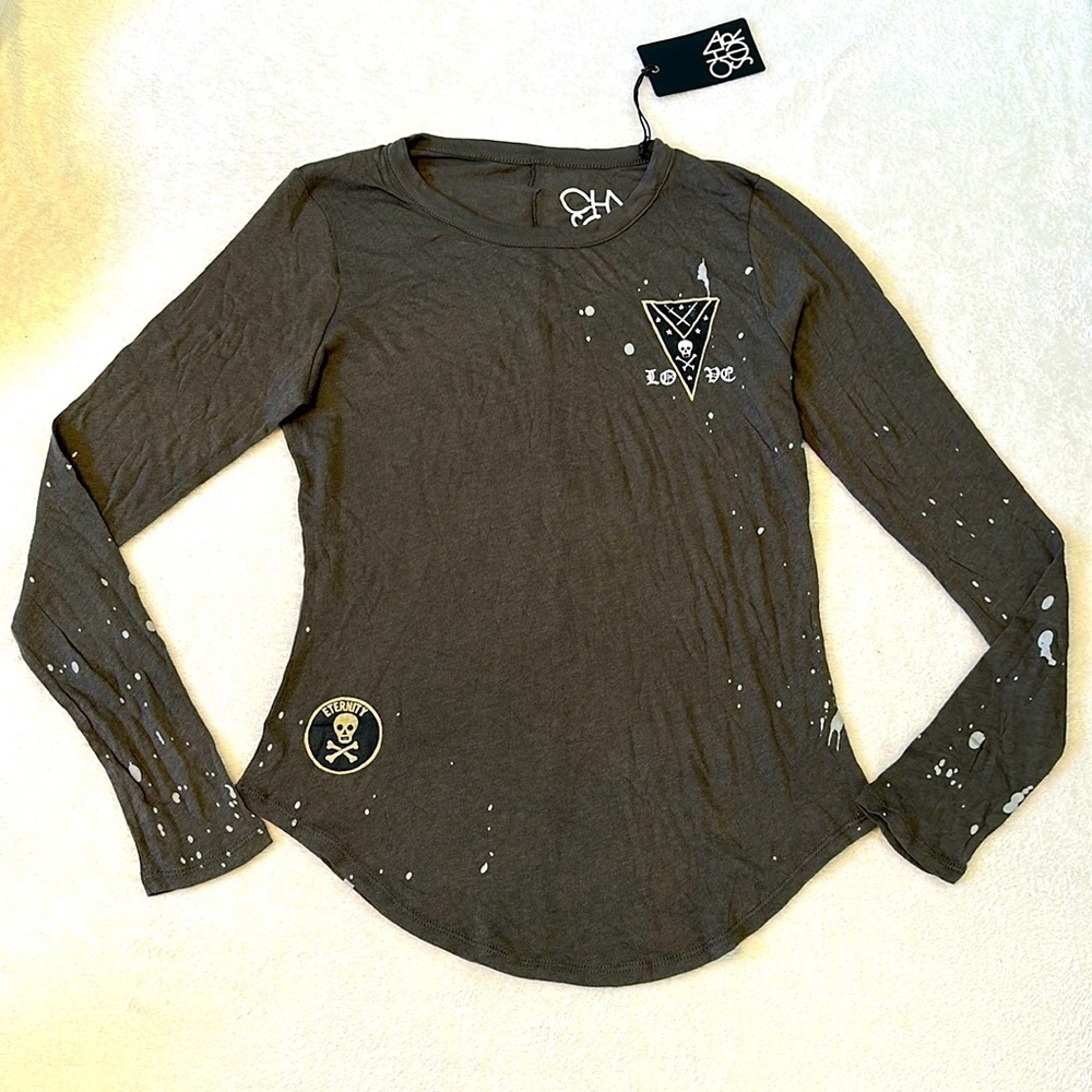 NWT CHASER scull love long sleeved tee size Small⚡️